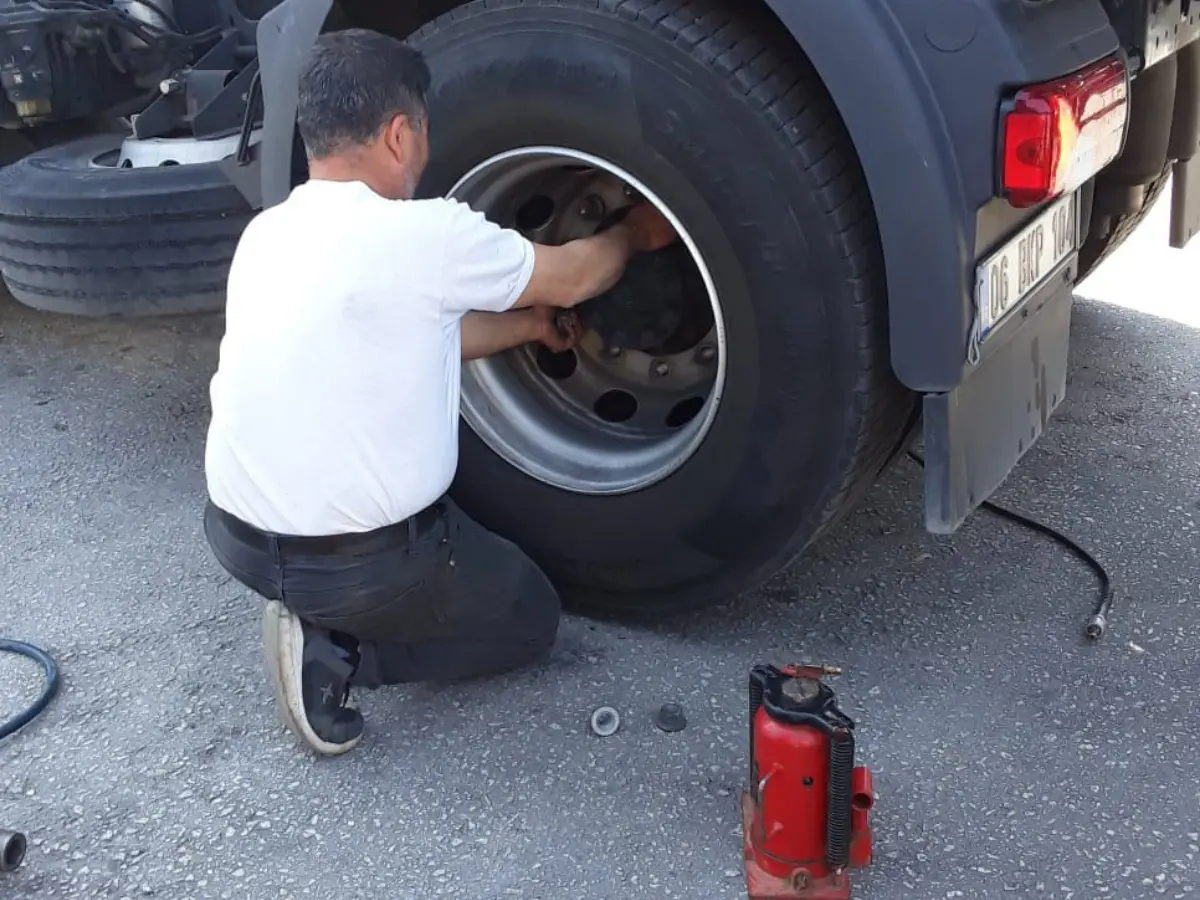 Hisarcık Oto Lastikçi